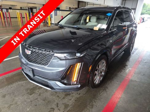 Used 2021 Cadillac XT6 Premium Luxury FWD image 1
