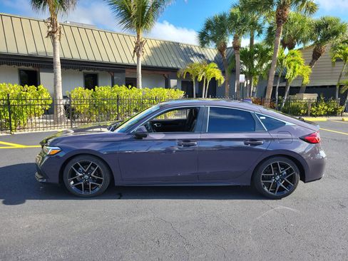 Used 2024 Honda Civic Sport Touring image 9