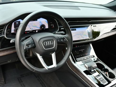 Used 2020 Audi Q8 Premium Plus w/ Premium Plus Package AWD/4WD image 58