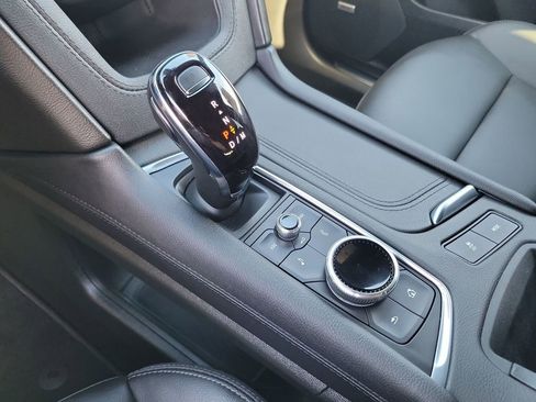 Used 2025 Cadillac XT5 Luxury image 14