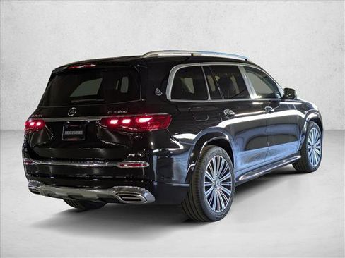 New 2026 Mercedes-Benz Maybach GLS 600 4MATIC image 2