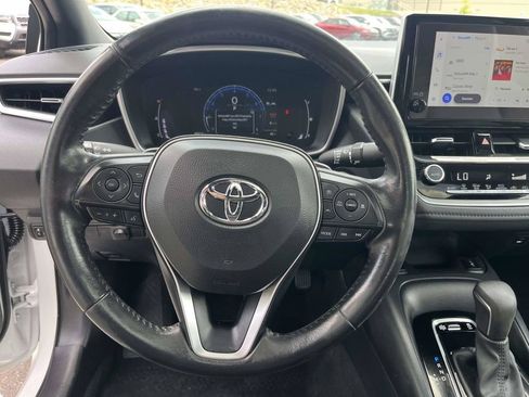 Used 2023 Toyota Corolla XSE FWD image 18