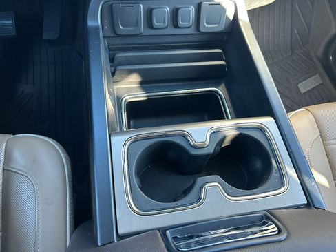 Used 2019 GMC Sierra 2500 Denali w/ Duramax Plus Package image 18