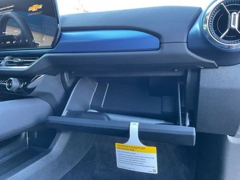 New 2026 Chevrolet Equinox EV LT image 21