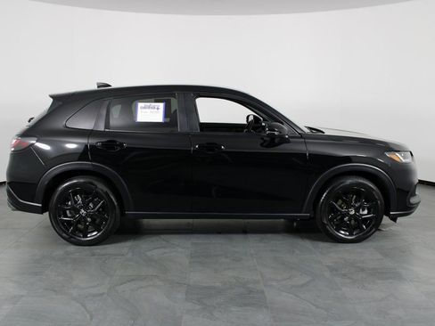 Used 2025 Honda HR-V Sport image 12