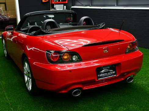 Used 2005 Honda S2000 image 3