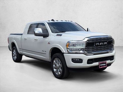 Used 2024 RAM 2500 Limited AWD/4WD image 3