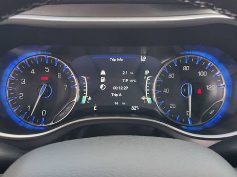 New 2026 Chrysler Pacifica Select FWD image 11
