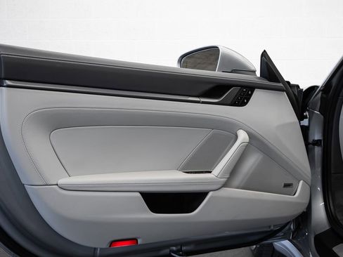 Used 2024 Porsche 911 Carrera 4S image 19