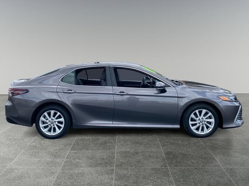 Used 2023 Toyota Camry LE FWD image 6