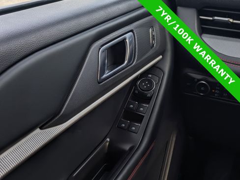 Certified 2025 Ford Explorer ST-Line w/ ST-Line Street Pack image 25