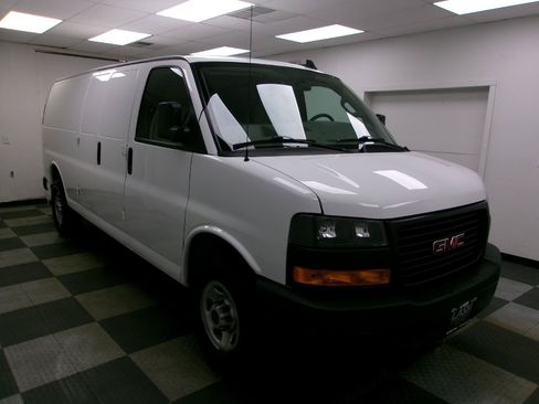 Used 2024 GMC Savana 2500 Extended w/ Driver Convenience Package RWD image 14