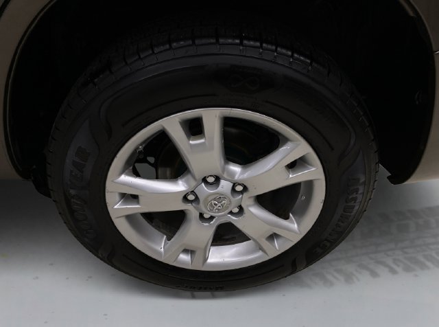 Used 2011 Toyota RAV4 4WD V6 w/ Upgrade Value Pkg image 18