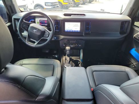 Used 2023 Ford Bronco Black Diamond AWD/4WD image 12