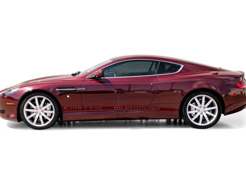 Used 2005 Aston Martin DB9 Coupe RWD image 11