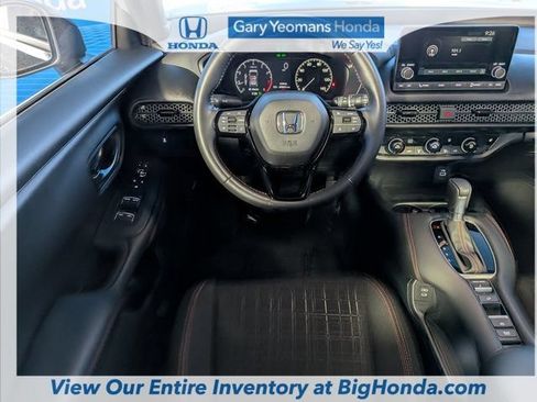 Used 2024 Honda HR-V Sport image 17