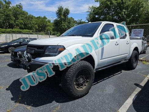 Used 2016 Nissan Frontier PRO-4X AWD/4WD image 1