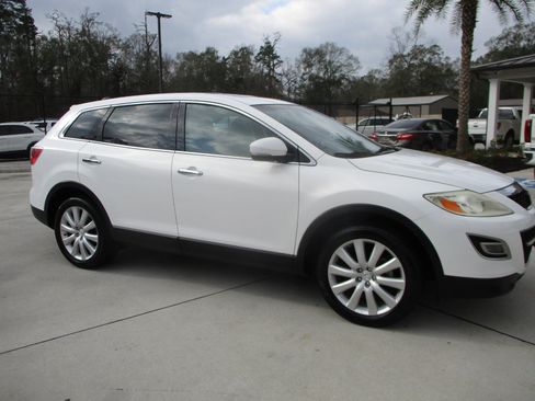 Used 2010 MAZDA CX-9 Grand Touring w/ Moonroof & Bose Audio Pkg image 10