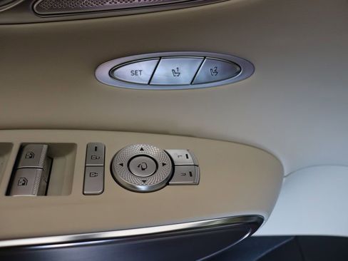 New 2026 Genesis GV70 2.5T Select AWD/4WD image 9