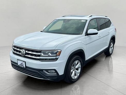 Used 2018 Volkswagen Atlas SEL AWD/4WD image 3