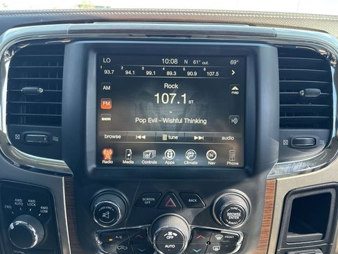 Used 2013 RAM 1500 Laramie w/ Convenience Group image 16