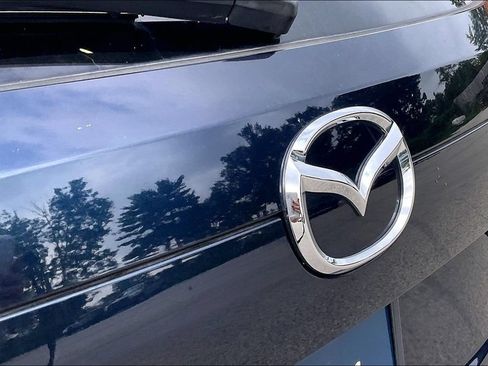 Used 2018 MAZDA CX-5 Touring w/ Preferred Equipment Package FWD image 32