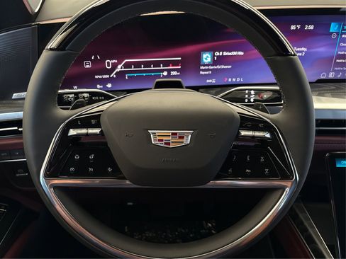 New 2026 Cadillac Escalade Luxury w/ LPO, Radiant Package AWD/4WD image 19