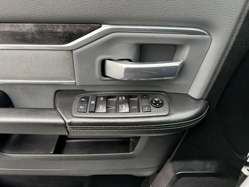 Used 2021 RAM 2500 Big Horn image 22