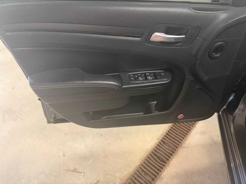 Used 2016 Chrysler 300 S RWD image 27