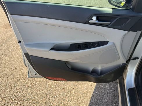 Used 2017 Hyundai Tucson Value w/ Cargo Package image 14