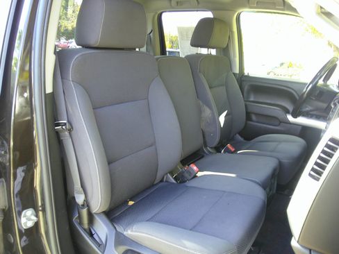 Used 2018 Chevrolet Silverado 1500 LT image 40