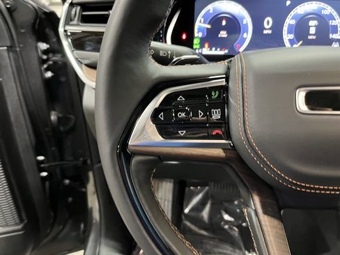 New 2025 Jeep Grand Cherokee L Summit w/ Luxury Tech Group V AWD/4WD image 23