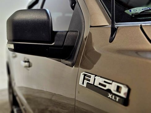 Used 2018 Ford F150 XLT w/ Equipment Group 302A Luxury image 12