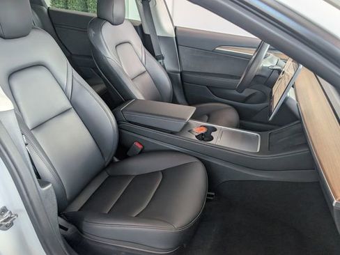 Used 2023 Tesla Model 3 Standard Range image 13