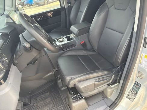 Used 2024 INEOS Grenadier AWD/4WD image 10