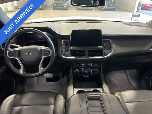 Used 2024 Chevrolet Tahoe Z71 w/ Luxury Package AWD/4WD image 5
