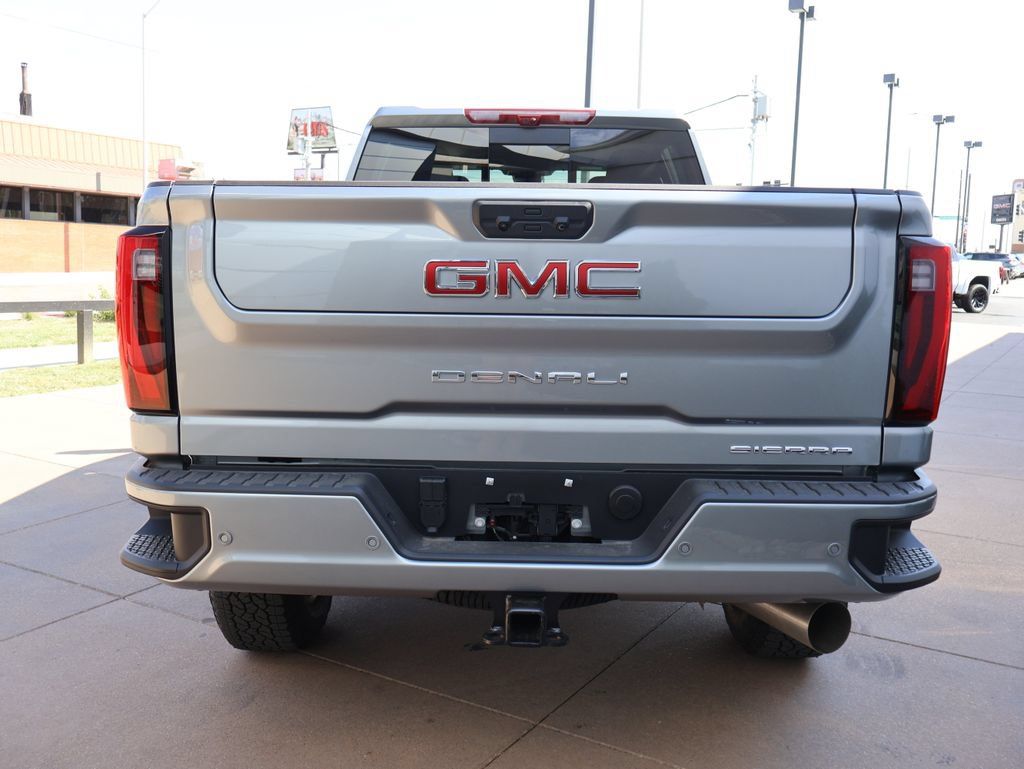 New 2026 GMC Sierra 2500 Denali w/ Denali Reserve Package AWD/4WD image 5