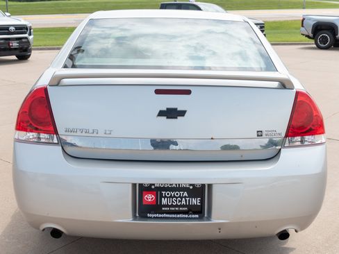Used 2006 Chevrolet Impala LT FWD image 13