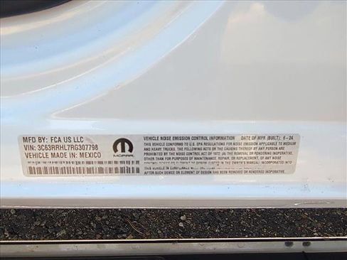 Used 2024 RAM 3500 Big Horn image 24