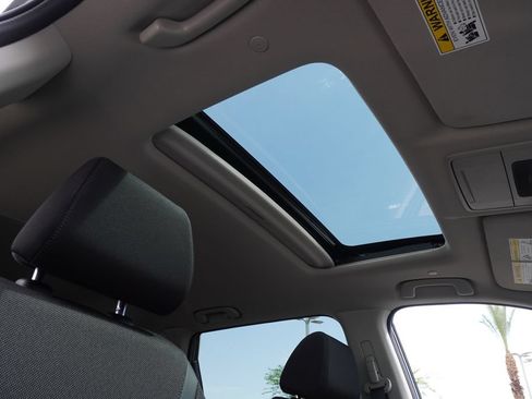 Used 2025 Honda CR-V EX image 13