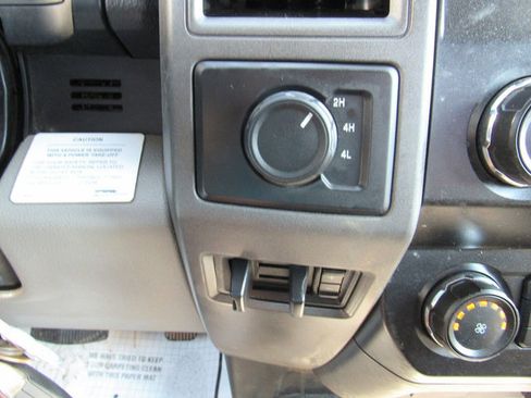 Used 2019 Ford F550 4x4 Regular Cab Super Duty image 38