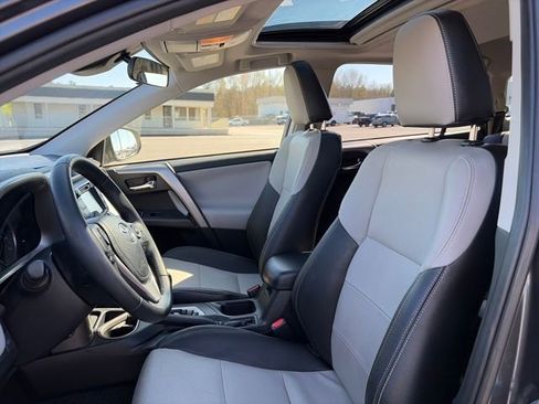 Used 2018 Toyota RAV4 XLE image 16