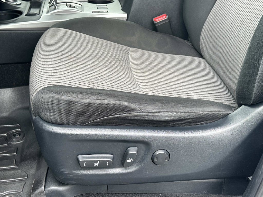 Used 2021 Toyota 4Runner SR5 AWD/4WD image 17