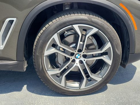 Used 2023 BMW X5 xDrive40i AWD/4WD image 5