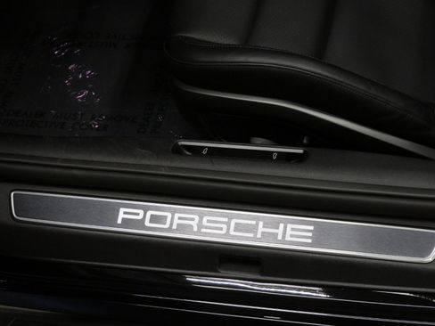 Used 2024 Porsche 911 Carrera S image 35