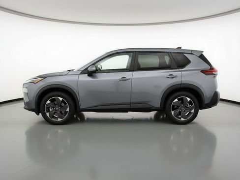 Used 2025 Nissan Rogue SV FWD image 5