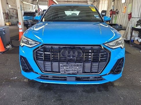 Used 2022 Audi Q3 2.0T Premium Plus AWD/4WD image 2