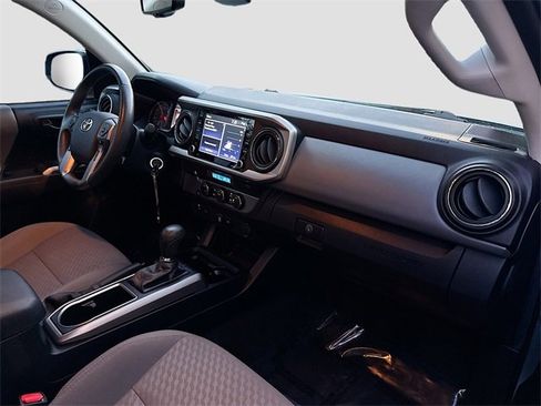 Used 2022 Toyota Tacoma SR5 image 29