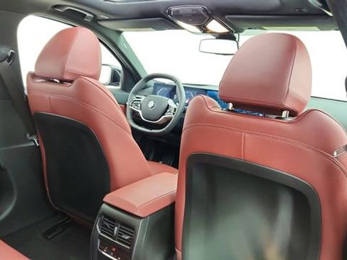 Used 2025 BMW 330i Sedan RWD image 26