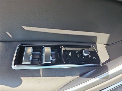 New 2026 Jaguar F-PACE R-Dynamic S image 25